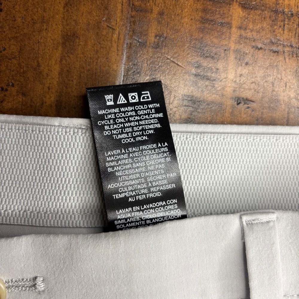 Greg Norman Gray New Classic Stretch Shorts Size 40 - Picture 6 of 12